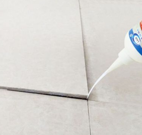 张家界瓷砖空鼓维修公司分享卫生间瓷砖脱落的原因可能有以下几点